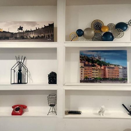 Apartamento Le Petit Cocon - Parking Prive - Lyon Sud Vénissieux Exterior foto