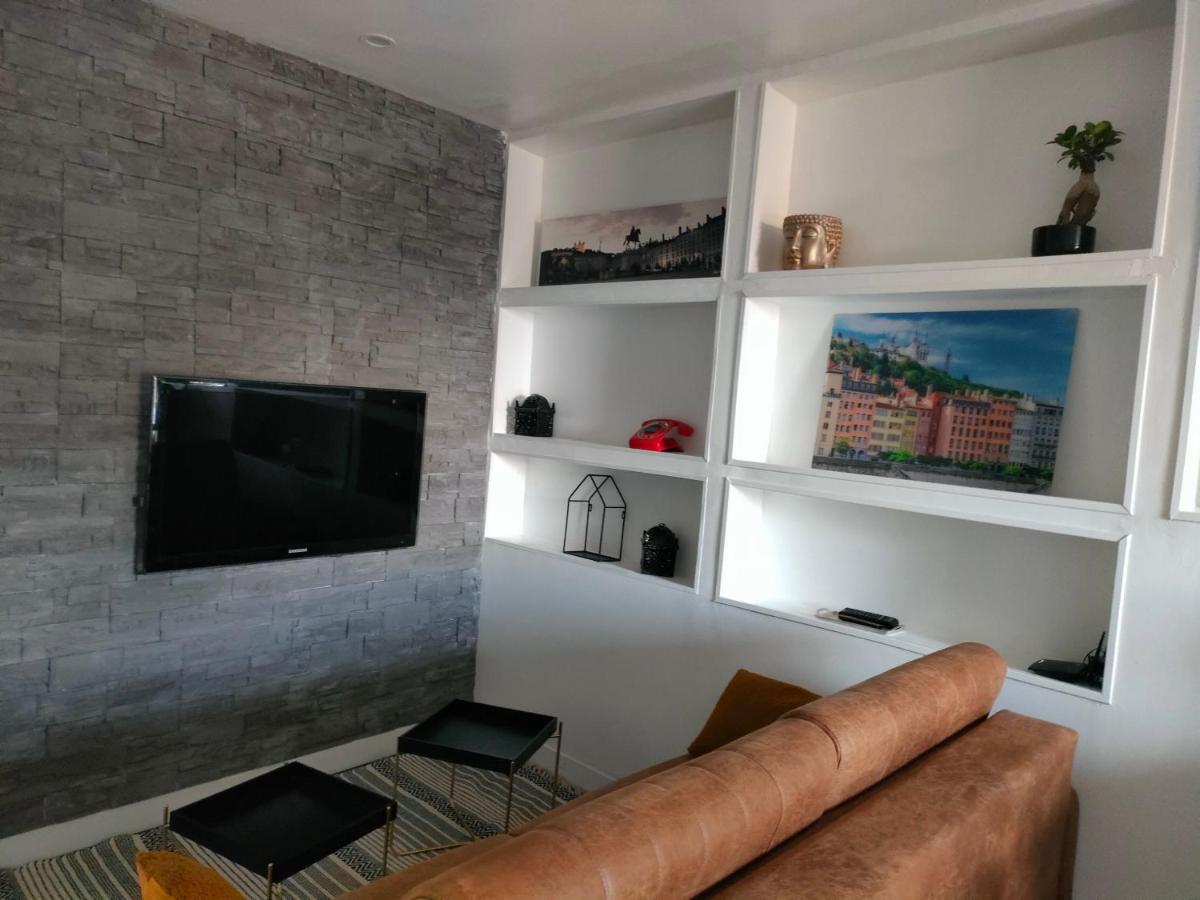 Apartamento Le Petit Cocon - Parking Prive - Lyon Sud Vénissieux Exterior foto